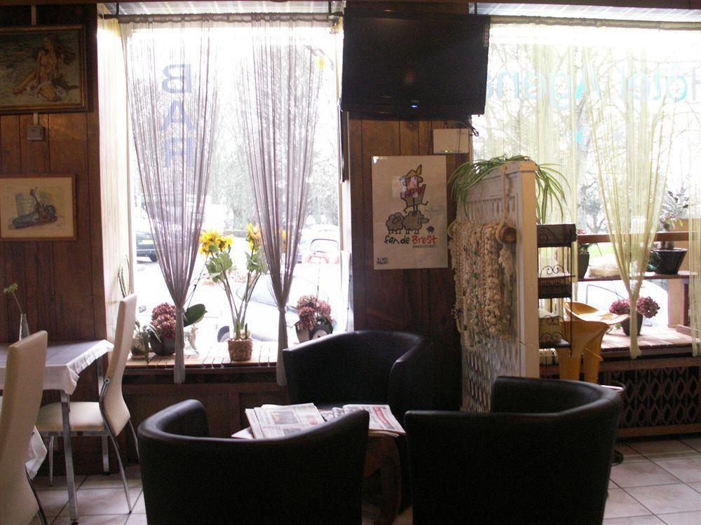 Hotel Agena 2*