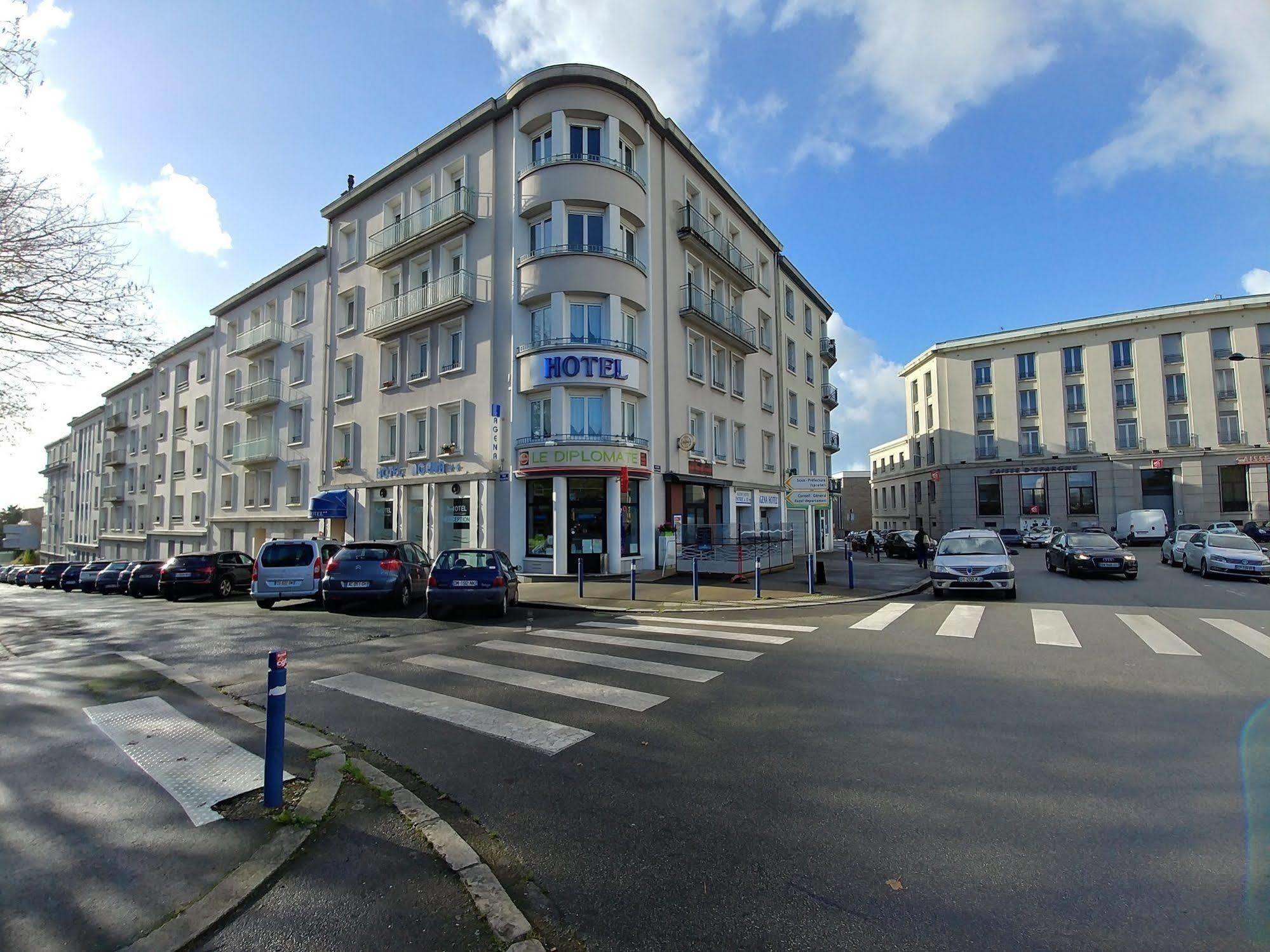 Hotel Agena 2*